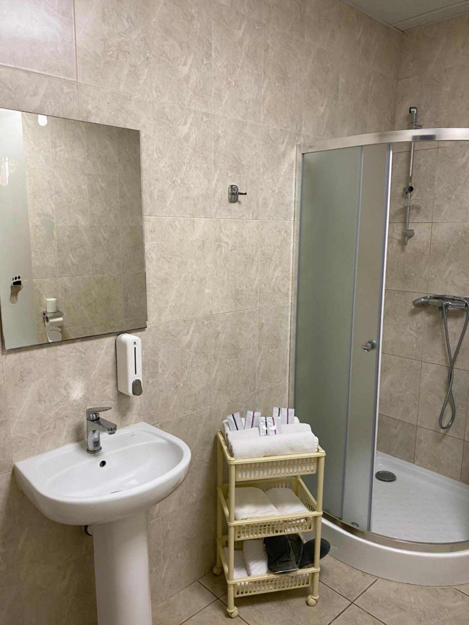 Hotel Obolon-Arena Kyiv Eksteriør billede